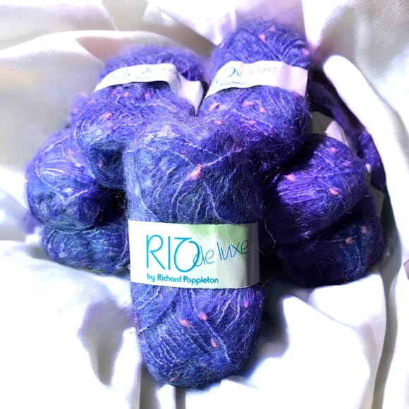 9 skeins Richard Poppleton ~ RIO Deluxe Yarn ~ Dye 5577 Shade 790~ Lilac/Pink - Picture 4 of 7